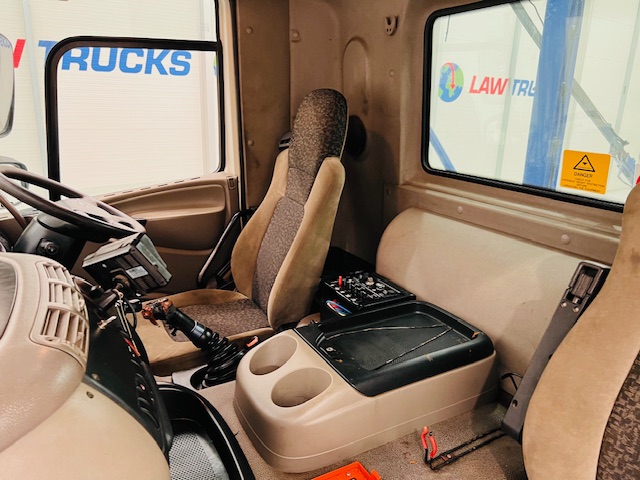 DAF CF85 410 8×4 Day Cab Hookloader Manual