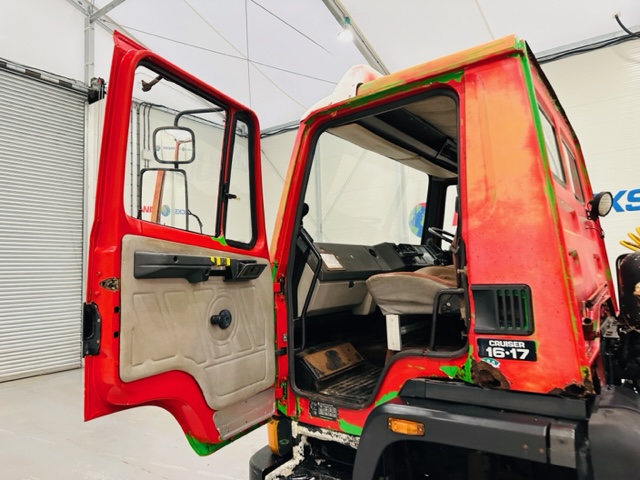 Leyland Cruiser T45 16.17 4×2 Day Cab Tractor Unit