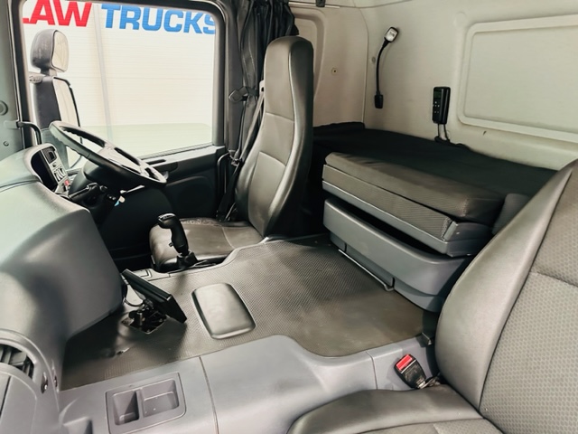 Scania P250 4×2 Sleeper Cab Box Van Manual
