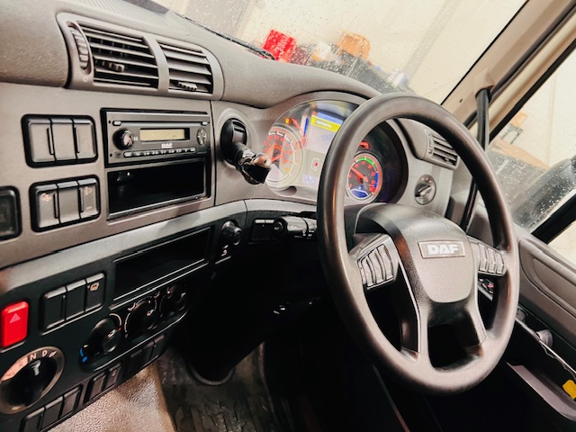 DAF CF 250 4×2 Day Cab Fridge Box