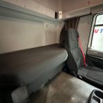 DAF CF 260 Sleeper Cab Curtainsider - thumbnail
