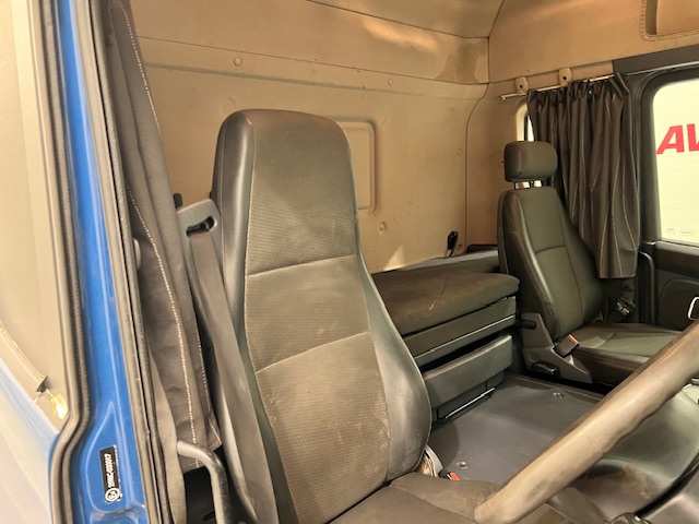 Scania G440 6×2 10 Tyre Sleeper Cab Curtainsider