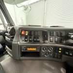 Volvo FM 460 8×4 Steel Tipper Grab - thumbnail