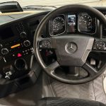 Mercedes Actros 1830 Sleeper Cab Box Van - thumbnail
