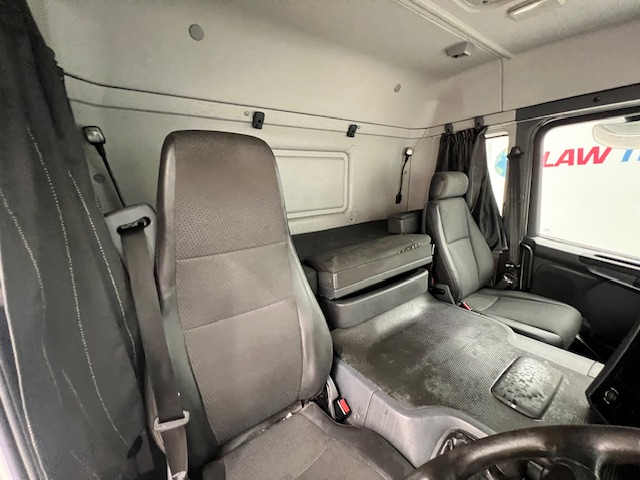 Scania P320 6×2 10 Tyre Sleeper Cab Dropside