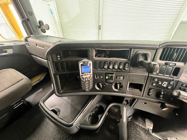 Scania R480 6×2 Midlift Topline Tractor Unit