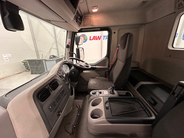 DAF LF 260 4×2 Rest Cab Tractor Unit