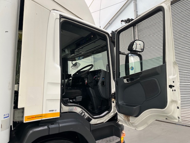 Scania P280 6×2 Rear Lift Day Cab Fridge Box Manual