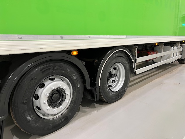 Scania P280 6×2 Rear Lift Day Cab Fridge Box