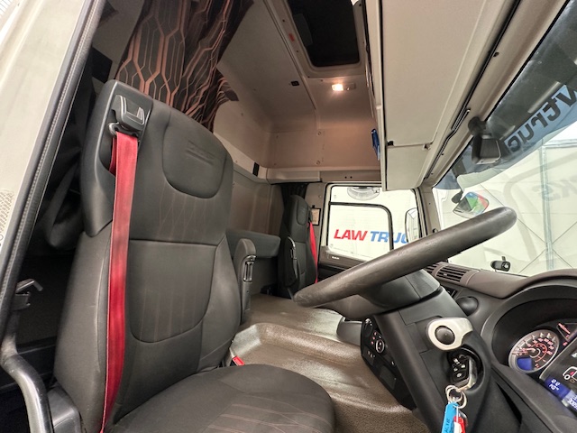 DAF CF 340 6×2 Sleeper Cab Rear Lift Dropside