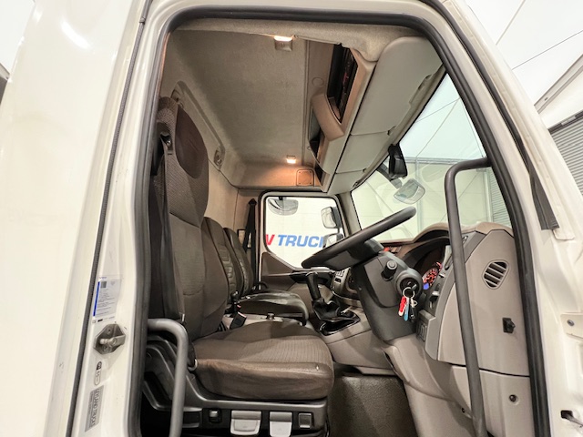 DAF LF 230 Dropside Scaffolding Truck Manual