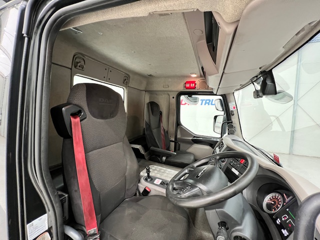 DAF LF 260 4×2 Rest Cab Tractor Unit