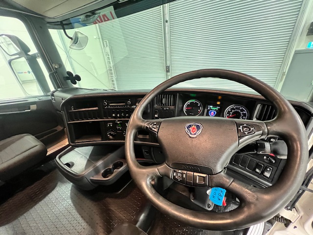 Scania R450 6×2 Midlift Topline Tractor Unit