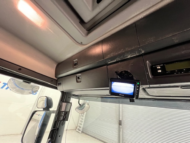 Scania P250 4×2 Sleeper Cab Fridge Box