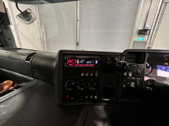 Scania P250 4×2 Sleeper Cab Fridge Box