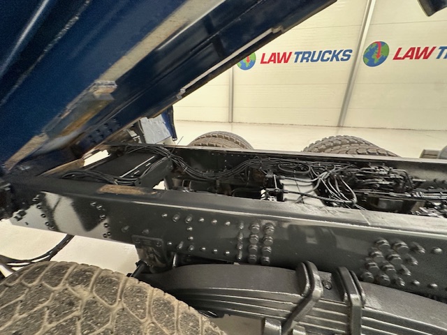 Scania P370 8×4 Sleeper Cab Tipper Manual