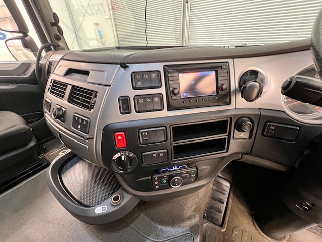 DAF XF 480 6×2 Midlift Tractor Unit