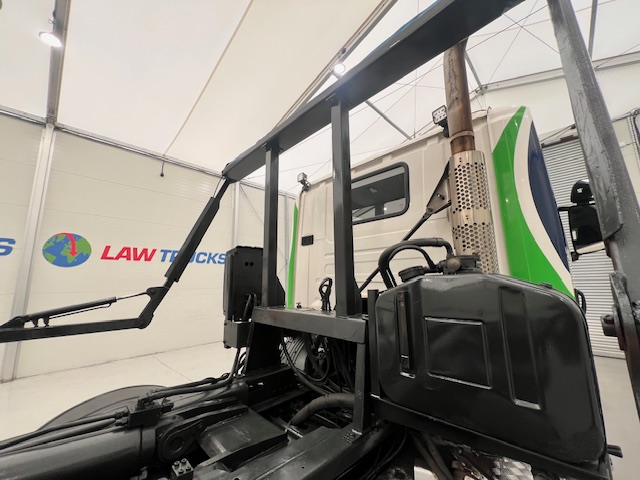 Scania G410 8×4 Rest Cab Hookloader Drawbar