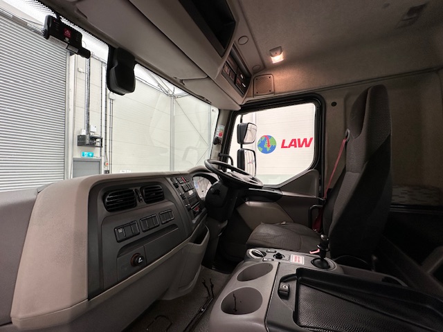 DAF LF 260 4×2 Rest Cab Tractor Unit