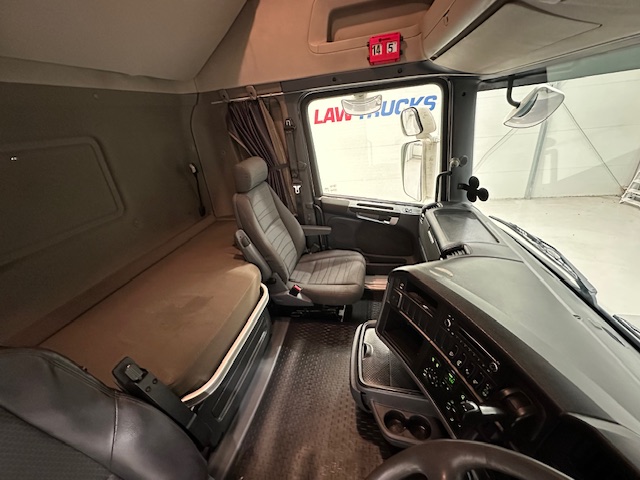 Scania R450 6×2 Midlift Topline Tractor Unit