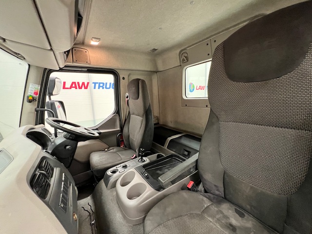DAF LF 260 4×2 Rest Cab Tractor Unit