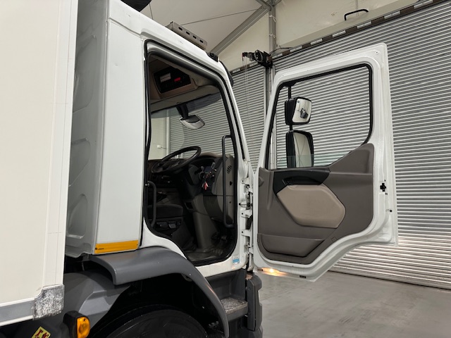 DAF LF 220 Day Cab Fridge Box
