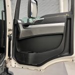 MAN TGM 18.250 4×2 Sleeper Cab Curtainsider - thumbnail