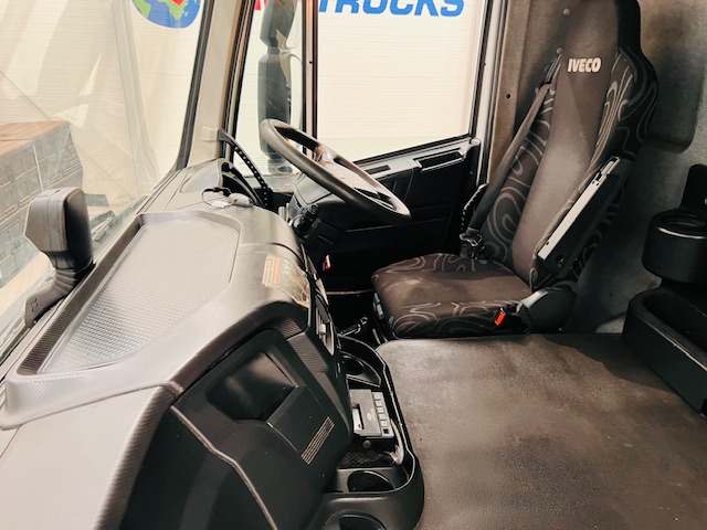 Iveco Stralis 310 AT 6×2 Fridge Box