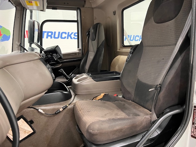 DAF CF85 410 8×4 Day Cab Hookloader Manual