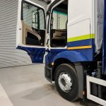 Mercedes Actros 2530 6×2 Sleeper Cab Curtainsider - thumbnail