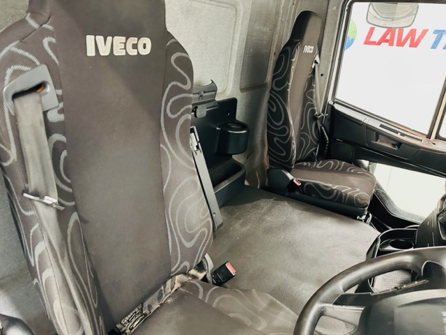 Iveco Stralis 310 AT 6×2 Box Van