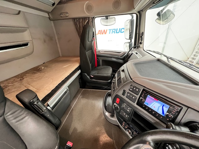 DAF XF 480 6×2 Midlift Tractor Unit