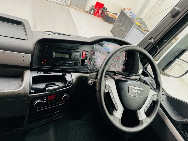 MAN TGX 26.440 6×2 Midlift Tractor Unit