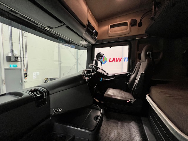 Scania R410 4×2 Sleeper Cab Tractor Unit