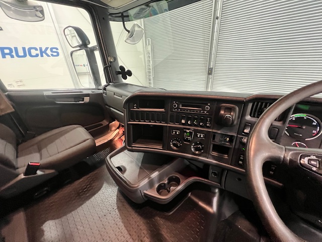 Scania R450 6×2 Midlift Topline Tractor Unit