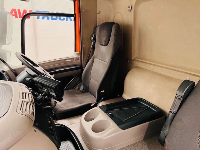 DAF CF75 310 6×2 Rear Lift Day Cab Curtainsider