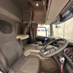 DAF CF 310 Sleeper Cab Curtainsider - thumbnail