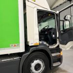 Scania P280 6×2 Rear Lift Day Cab Fridge Box - thumbnail