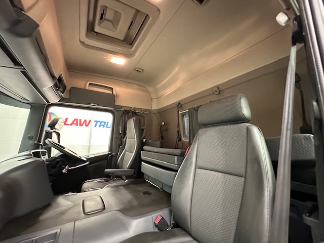 Scania P280 4×2 Sleeper Cab Box Van