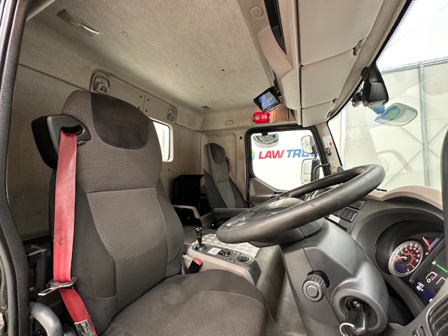 DAF LF 260 4×2 Rest Cab Tractor Unit