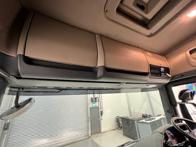 Scania R410 4×2 Sleeper Cab Tractor Unit