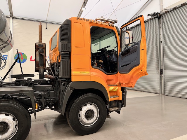 Hino 700 3241 8×4 Cement Mixer