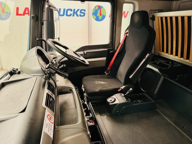 MAN TGS 26.360 6×2 Sleeper Cab Box Van