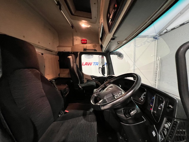 Mercedes Actros 2545 6×2 Midlift Tractor Unit