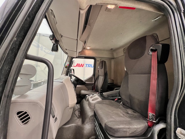 DAF LF 260 4×2 Rest Cab Tractor Unit