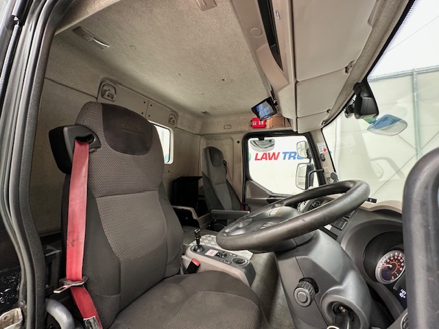 DAF LF 260 4×2 Rest Cab Tractor Unit