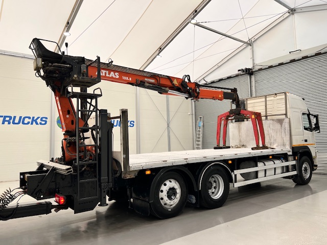 Volvo FM 450 Dropside Brick Grab Drawbar