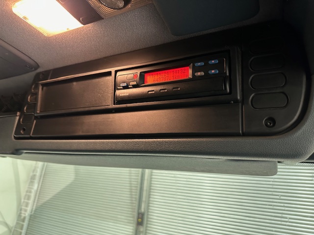 DAF CF65 220 Sleeper Cab Curtainsider Manual