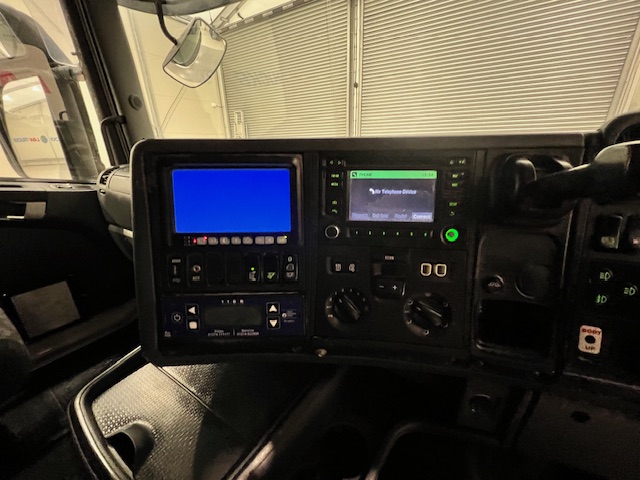 Scania R410 8×4 Sleeper Cab Bulk Tipper