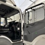 Mercedes Axor 1824 Day Cab Curtainsider Manual - thumbnail